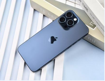 新荣苹果维修点分享iPhone15 Pro Max黑屏少见诱因梳理 